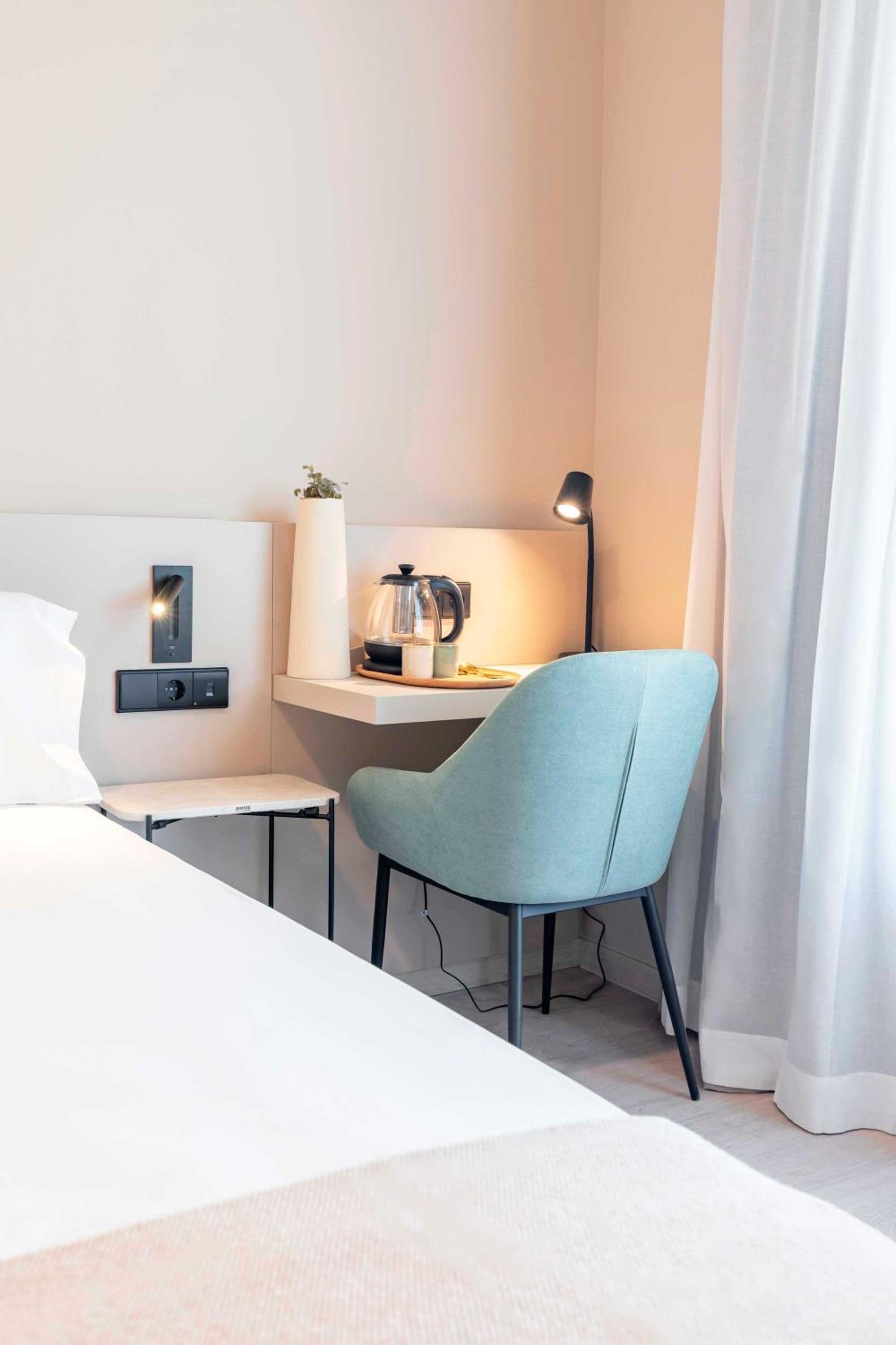 HQ Arena Hotel